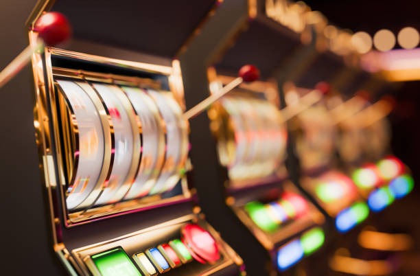 bonus4d Ceme Online round progression showing betting phase and hand revelation